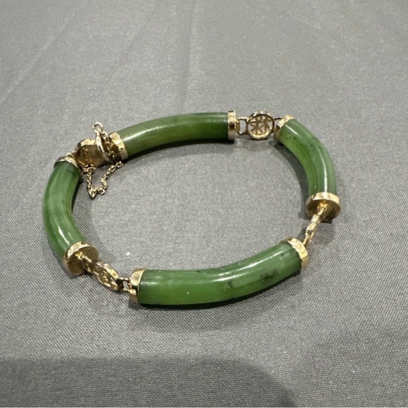 Estate Jewelry - Antique Genuine jade bangle bracelet